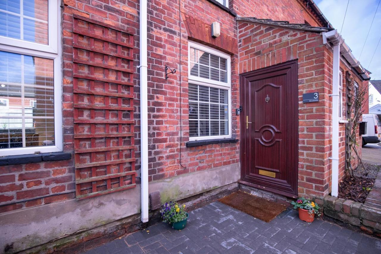 Saltbox Properties- Large!! 3 Bed, 3 Bath House, Parking, Fast Wifi, Town Centre Location! Sleeps 6 Ashby-de-la-Zouch Eksteriør bilde